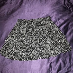 BRANDY MELVILLE SKIRT